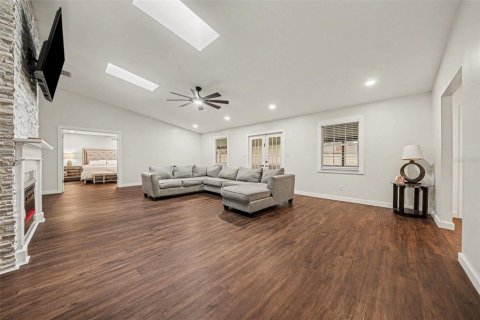 House in Kissimmee, Florida 3 bedrooms, 223.89 sq.m. № 2287559 - photo 14
