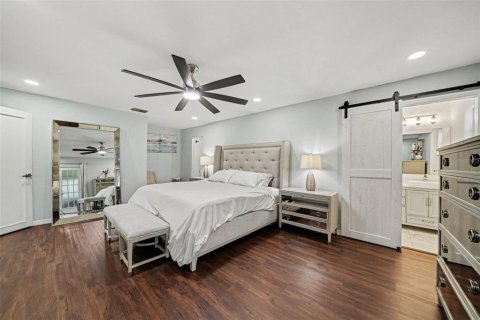 House in Kissimmee, Florida 3 bedrooms, 223.89 sq.m. № 2287559 - photo 10