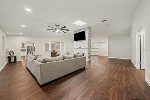 House in Kissimmee, Florida 3 bedrooms, 223.89 sq.m. № 2287559 - photo 4
