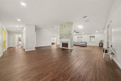 House in Kissimmee, Florida 3 bedrooms, 223.89 sq.m. № 2287559 - photo 15