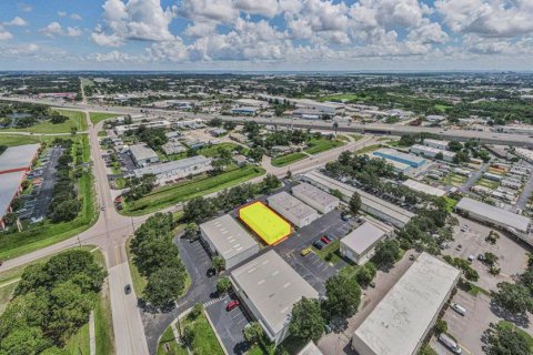 Propiedad comercial en alquiler en Largo, Florida, 3012.36 m2 № 1901259 - foto 23