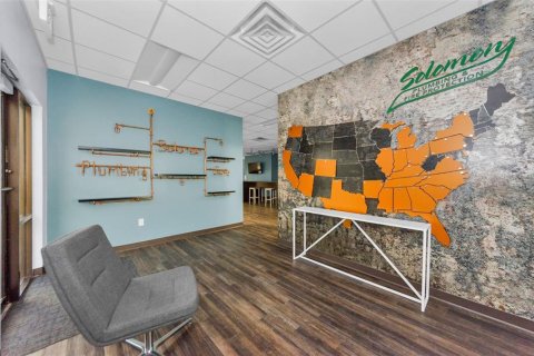 Propiedad comercial en alquiler en Largo, Florida, 3012.36 m2 № 1901259 - foto 10