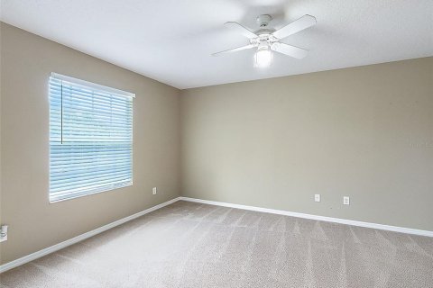 House in Apopka, Florida 5 bedrooms, 338.16 sq.m. № 1822665 - photo 23