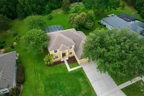 House in Apopka, Florida 5 bedrooms, 338.16 sq.m. № 1822665 - photo 3