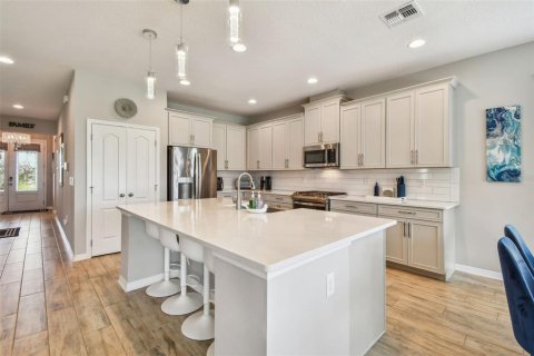Casa en venta en Apopka, Florida, 4 dormitorios, 296.08 m2 № 1817006 - foto 8