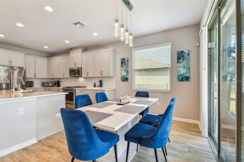 Casa en venta en Apopka, Florida, 4 dormitorios, 296.08 m2 № 1817006 - foto 11