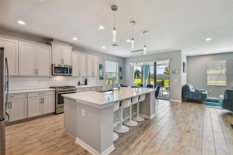 Casa en venta en Apopka, Florida, 4 dormitorios, 296.08 m2 № 1817006 - foto 7