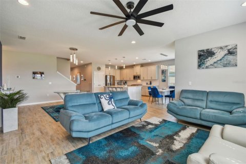 Casa en venta en Apopka, Florida, 4 dormitorios, 296.08 m2 № 1817006 - foto 15