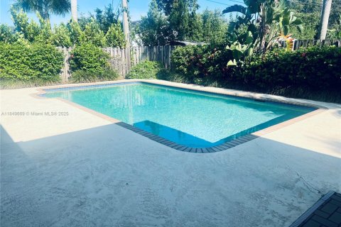 House in Cooper City, Florida 4 bedrooms, 166.02 sq.m. № 1852288 - photo 19