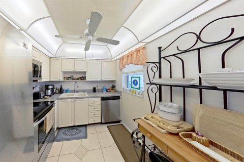 Купить кондоминиум в Норт-Палм-Бич, Флорида 5 комнат, 107.77м2, № 2082668 - фото 12
