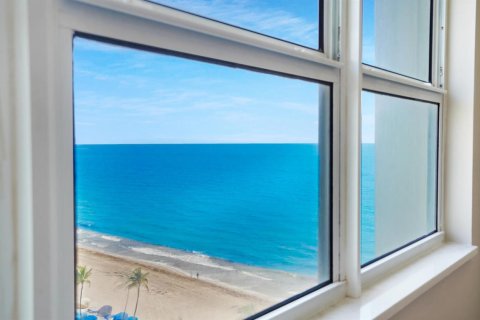 Condominio en venta en Fort Lauderdale, Florida, 2 dormitorios, 154.4 m2 № 2181904 - foto 19