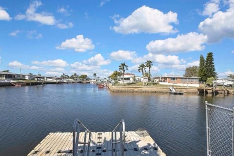 Apartamento en alquiler en Hudson, Florida, 2 dormitorios, 76.92 m2 № 2109086 - foto 4