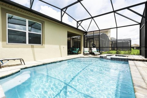 Casa en venta en Kissimmee, Florida, 5 dormitorios, 298.49 m2 № 1876008 - foto 24
