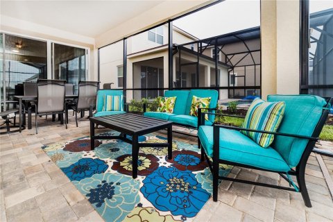 Casa en venta en Kissimmee, Florida, 5 dormitorios, 298.49 m2 № 1876008 - foto 23