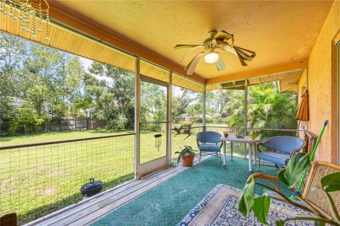 House in Sarasota, Florida 3 bedrooms, 151.62 sq.m. № 1887023 - photo 30