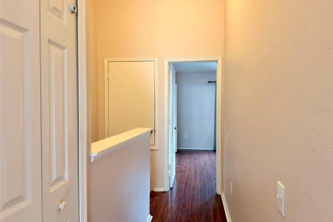 Townhouse in Wesley Chapel, Florida 2 bedrooms, 110 sq.m. № 2225113 - photo 18