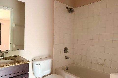 Townhouse in Wesley Chapel, Florida 2 bedrooms, 110 sq.m. № 2225113 - photo 17