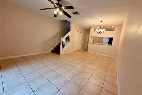 Townhouse in Wesley Chapel, Florida 2 bedrooms, 110 sq.m. № 2225113 - photo 14