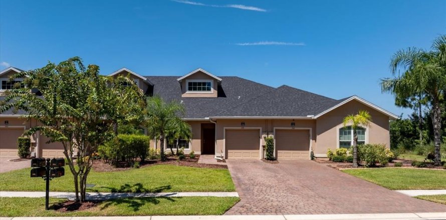 Townhouse in Palm Bay, Florida 2 bedrooms, 129.51 sq.m. № 1876293