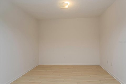 Townhouse in Palm Bay, Florida 2 bedrooms, 129.51 sq.m. № 1876293 - photo 4