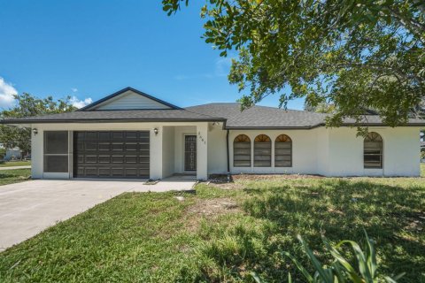 Villa ou maison à Port St. Lucie, Floride 3 chambres, 190.45 m2 № 2294090