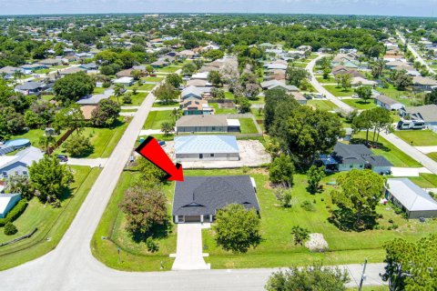 Villa ou maison à vendre à Port St. Lucie, Floride: 3 chambres, 190.45 m2 № 2294090 - photo 5