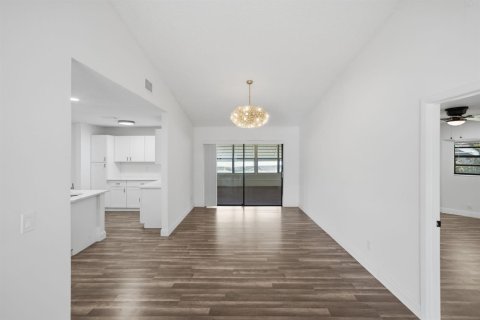Villa ou maison à vendre à Port St. Lucie, Floride: 3 chambres, 190.45 m2 № 2294090 - photo 27