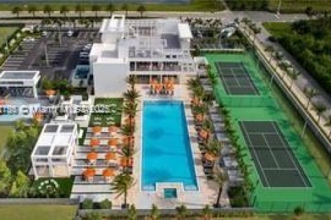 Townhouse in LANDMARK in Doral, Florida 4 bedrooms, 246.66 sq.m. № 1953618 - photo 18