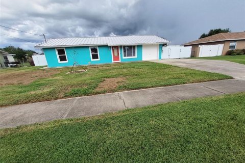 House in Kissimmee, Florida 3 bedrooms, 95.22 sq.m. № 2352458