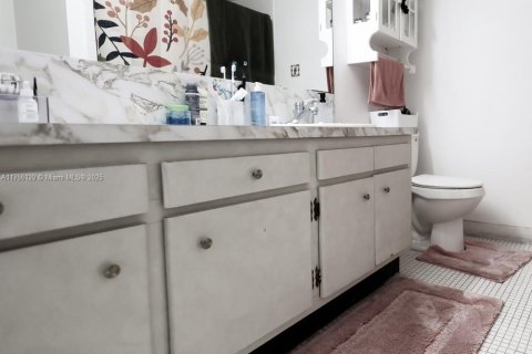 Copropriété à vendre à Miami, Floride: 3 chambres, 104.98 m2 № 1937767 - photo 20