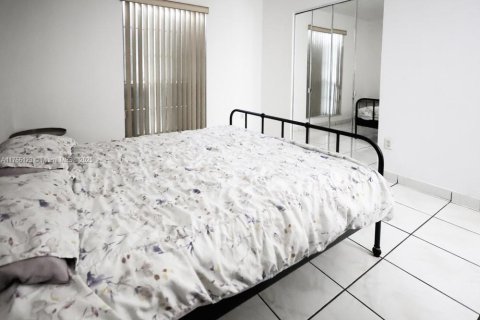 Copropriété à vendre à Miami, Floride: 3 chambres, 104.98 m2 № 1937767 - photo 18
