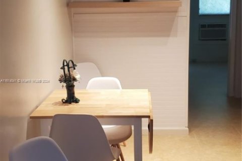 Купить кондоминиум в Форт-Лодердейл, Флорида 1 спальня, 55.74м2, № 2086097 - фото 12