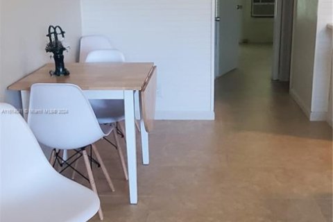 Купить кондоминиум в Форт-Лодердейл, Флорида 1 спальня, 55.74м2, № 2086097 - фото 11