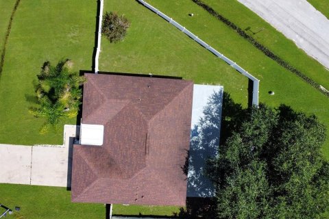 House in Poinciana, Florida 4 bedrooms, 123.56 sq.m. № 2405191 - photo 26