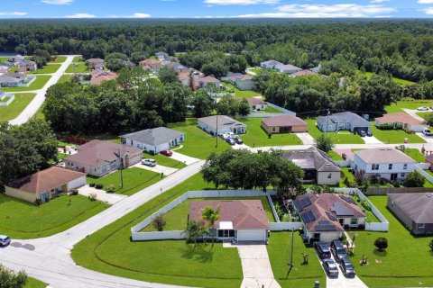 House in Poinciana, Florida 4 bedrooms, 123.56 sq.m. № 2405191 - photo 24