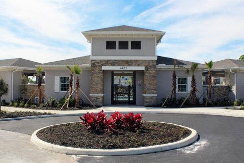House in Ocala, Florida 4 bedrooms, 169.83 sq.m. № 1883611 - photo 24