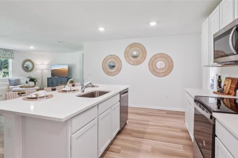 House in Ocala, Florida 4 bedrooms, 169.83 sq.m. № 1883611 - photo 6