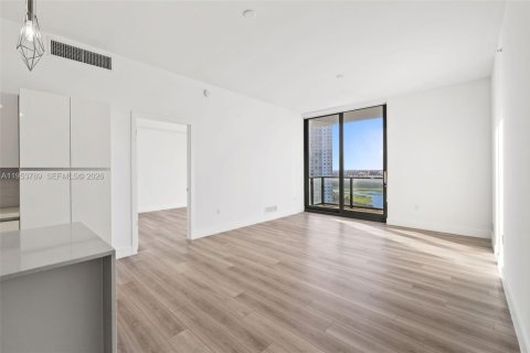 Apartment in Hallandale Beach, Florida 2 bedrooms, 120.49 sq.m. № 2153289 - photo 10