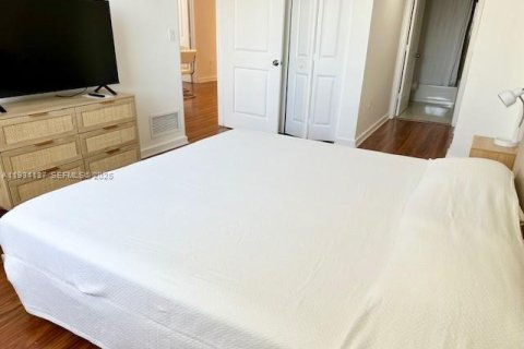 Снять в аренду кондоминиум в Майами, Флорида 3 спальни, 106.47м2, № 1992420 - фото 17