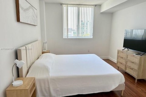 Снять в аренду кондоминиум в Майами, Флорида 3 спальни, 106.47м2, № 1992420 - фото 11