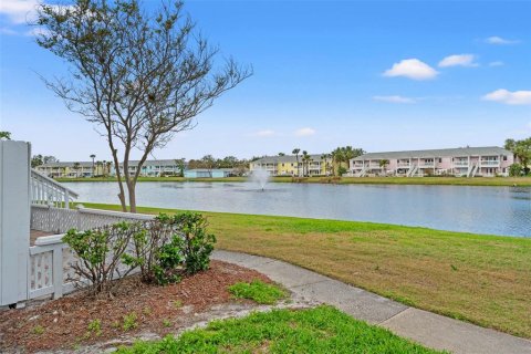 Condominio en alquiler en Saint Petersburg, Florida, 1 dormitorio, 52.12 m2 № 1877087 - foto 21