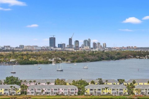 Condominio en alquiler en Saint Petersburg, Florida, 1 dormitorio, 52.12 m2 № 1877087 - foto 20