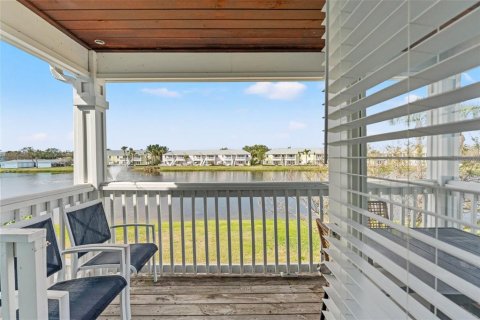 Condominio en alquiler en Saint Petersburg, Florida, 1 dormitorio, 52.12 m2 № 1877087 - foto 15