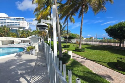 Снять в аренду квартиру в Майами-Бич, Флорида 1 спальня, 52.58м2, № 1989914 - фото 14