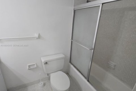 Снять в аренду квартиру в Майами-Бич, Флорида 1 спальня, 52.58м2, № 1989914 - фото 8