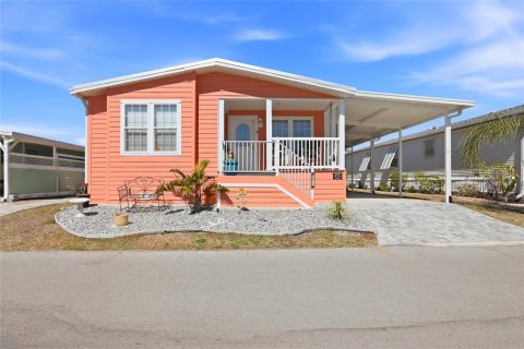 Apartment in Punta Gorda, Florida 3 bedrooms, 139.35 sq.m. № 2122421