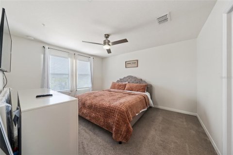 Townhouse in Orlando, Florida 3 bedrooms, 140.84 sq.m. № 2223468 - photo 19