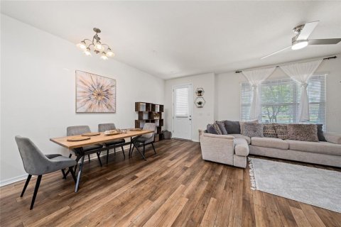 Townhouse in Orlando, Florida 3 bedrooms, 140.84 sq.m. № 2223468 - photo 10
