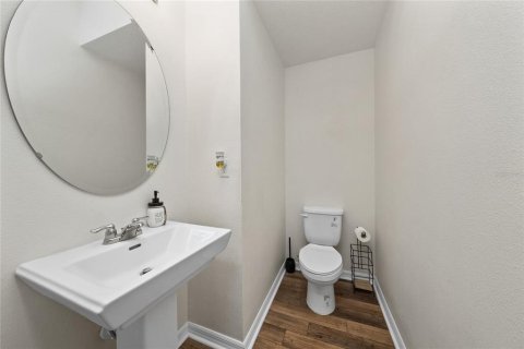 Townhouse in Orlando, Florida 3 bedrooms, 140.84 sq.m. № 2223468 - photo 12