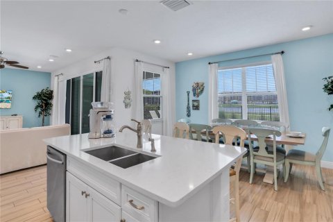 Villa ou maison à vendre à Kissimmee, Floride: 8 chambres, 380.16 m2 № 1512246 - photo 12